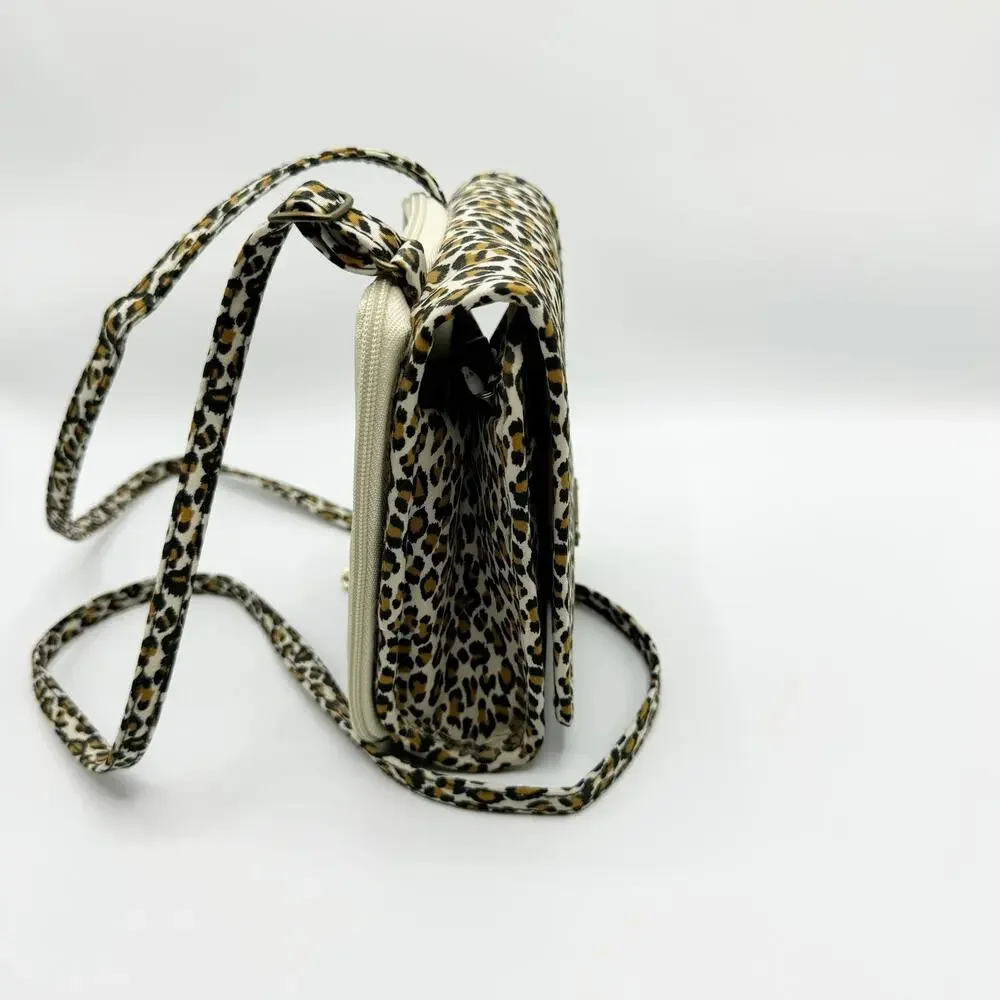 Travelon Leopard Crossbody Bag Travel - Picture 4 of 9